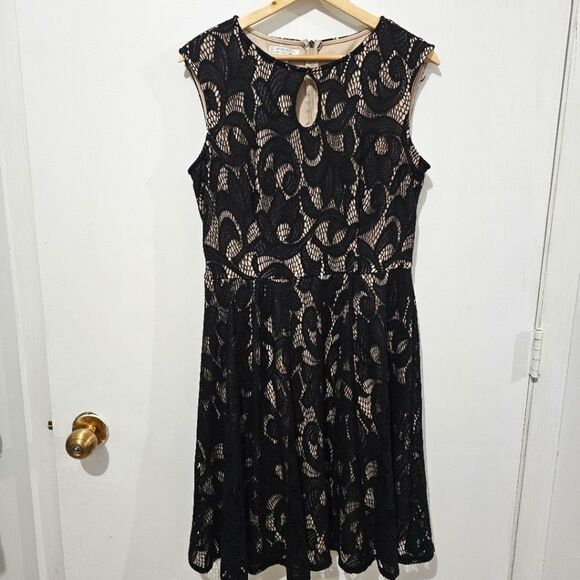 London Style - Dress Sheath Key Hole Lace Sleeveless Halter - Size 10 - Black - Picture 2 of 7